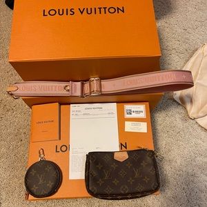 Louis Vuitton crossbody bag/ purse LV